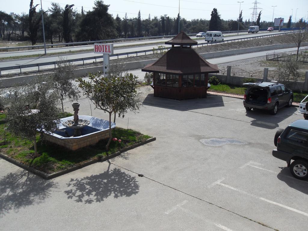 Hotel Lovcen Podgorica Exterior foto