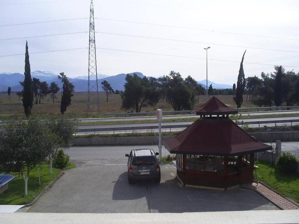 Hotel Lovcen Podgorica Exterior foto